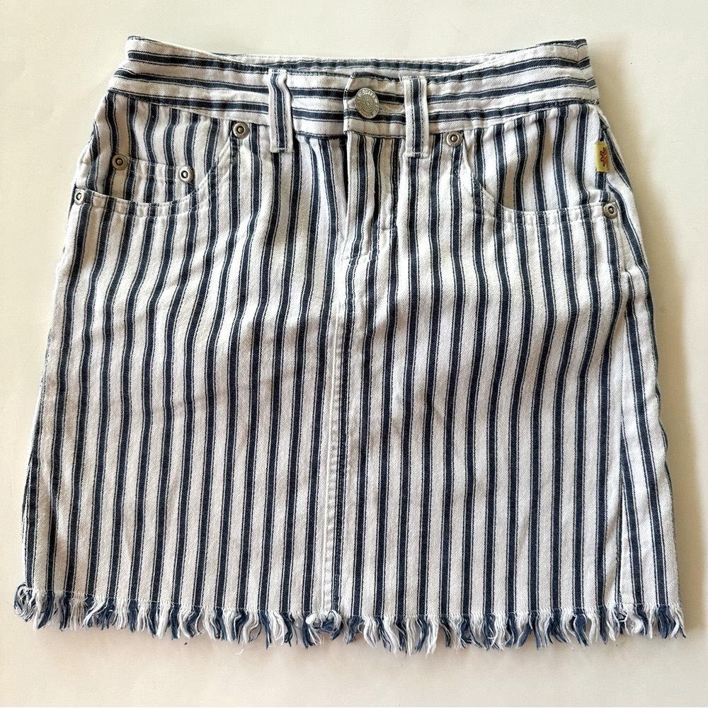🙂4/$20 Copper Kettle Striped Skirt